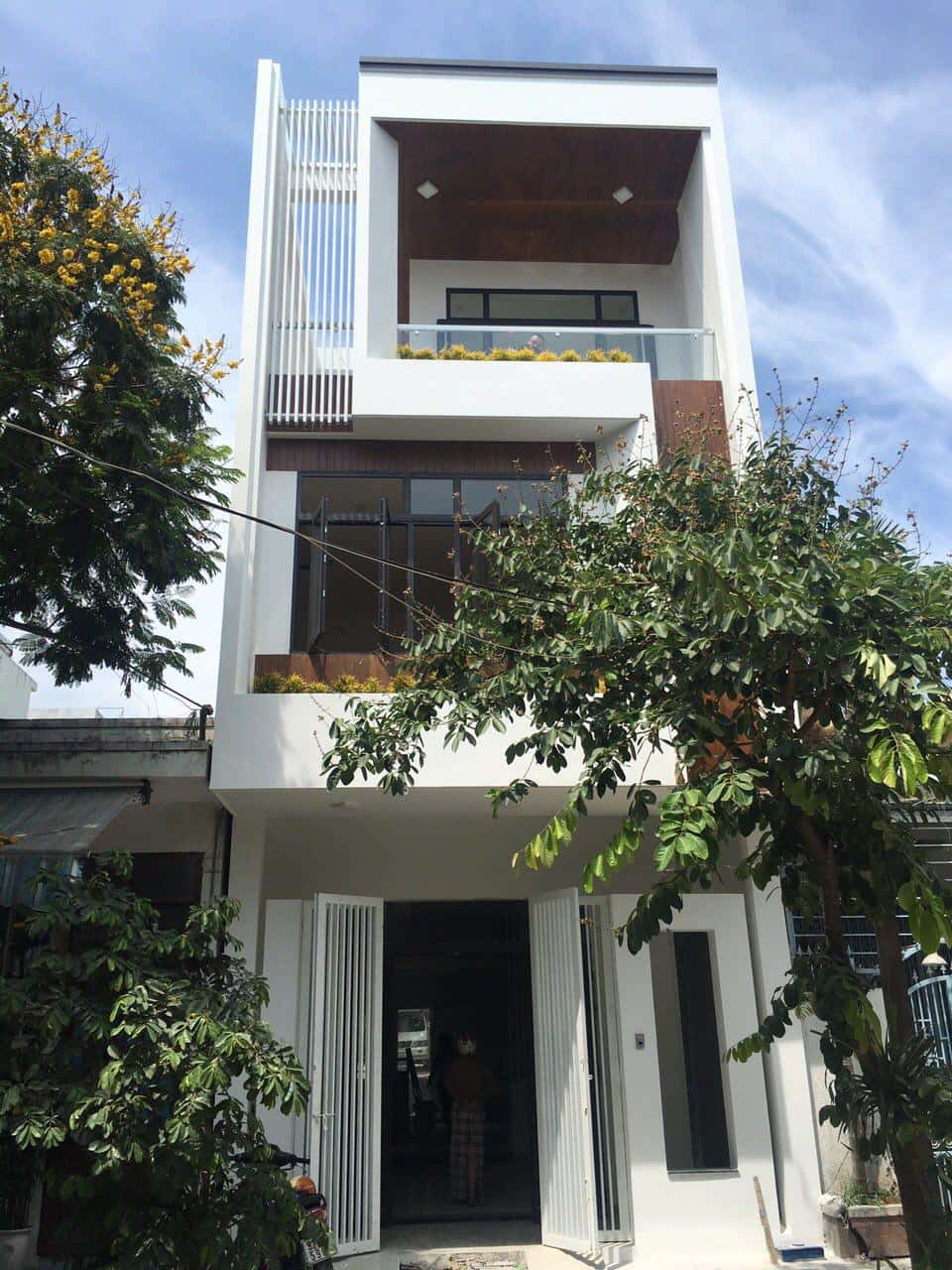 nha 3 tang dep hien dai 1 - Mẫu thiết kế nhà đẹp tại Nam Định