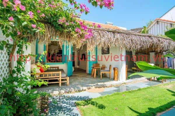 Kiến trúc độc đáo biệt thự An Bang Gate Away Hội An đẹp 114415595 e1508299387684 - Kiến trúc độc đáo biệt thự An Bang Gate Away Hội An đẹp