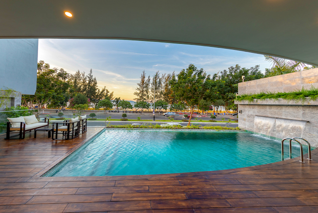thiet ke biet thu Lapetitevilla photo 04 - The Coral Villa - Vũ điệu thăng hoa của kiến tr&uacute;c | Huni Architectes